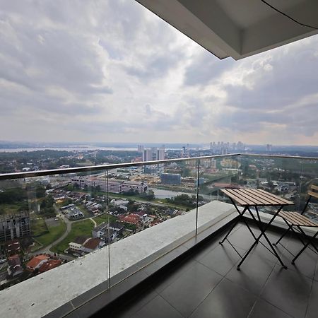 Ais-Kacang Sweet Home Pinnacle Tower Johor Bahru Exterior photo