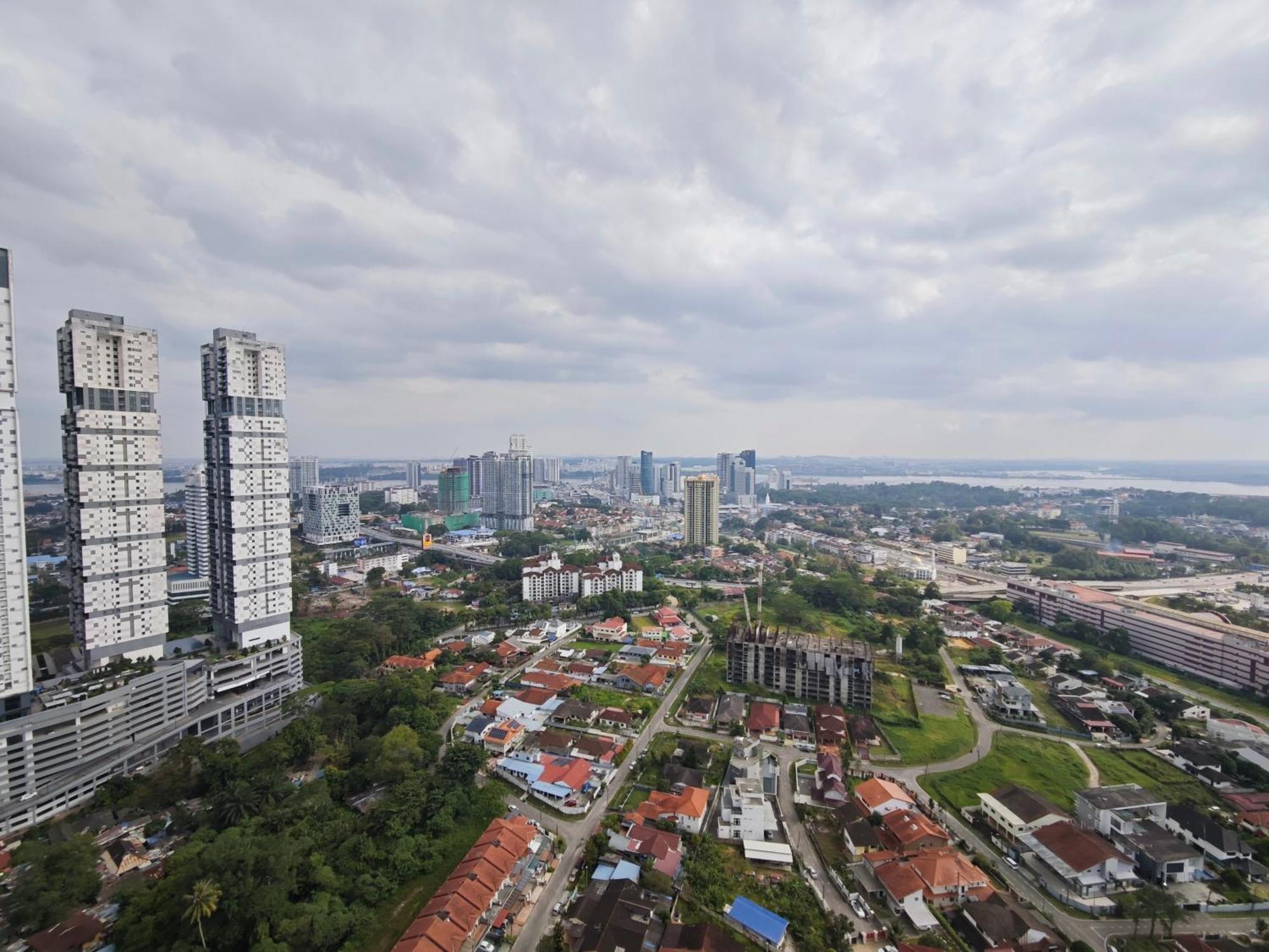 Ais-Kacang Sweet Home Pinnacle Tower Johor Bahru Exterior photo