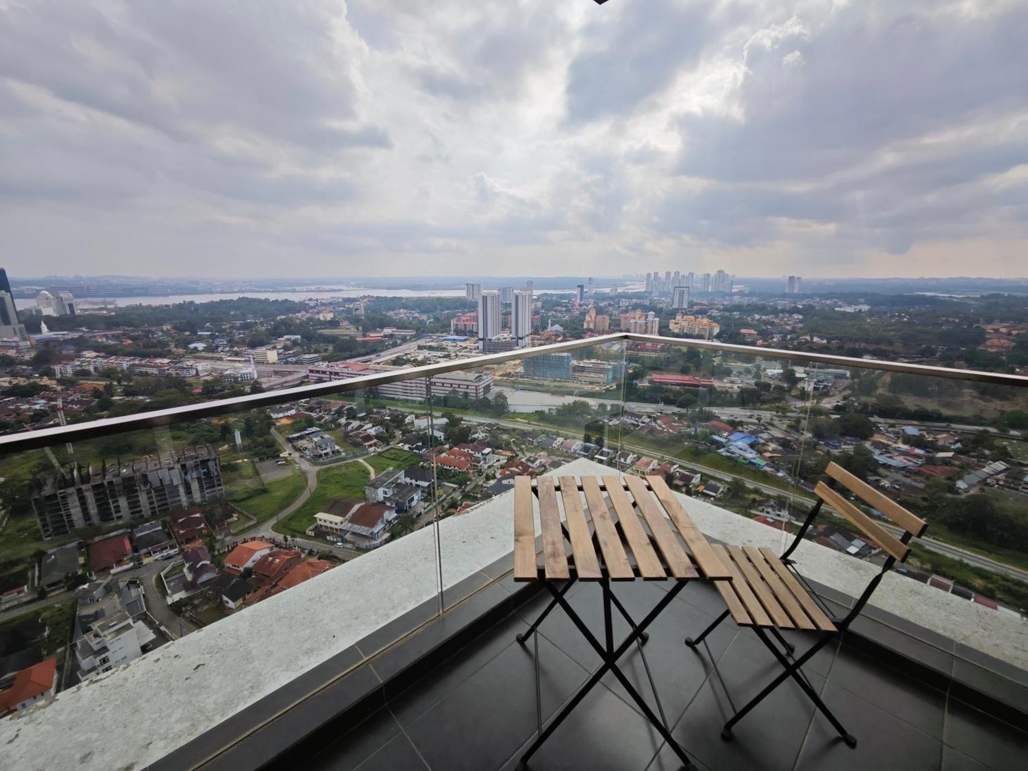 Ais-Kacang Sweet Home Pinnacle Tower Johor Bahru Exterior photo